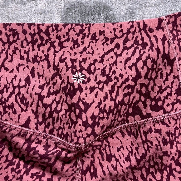 Athleta Salutation Stash Pocket II 7/8 Leggings L Petite - Picture 7 of 11